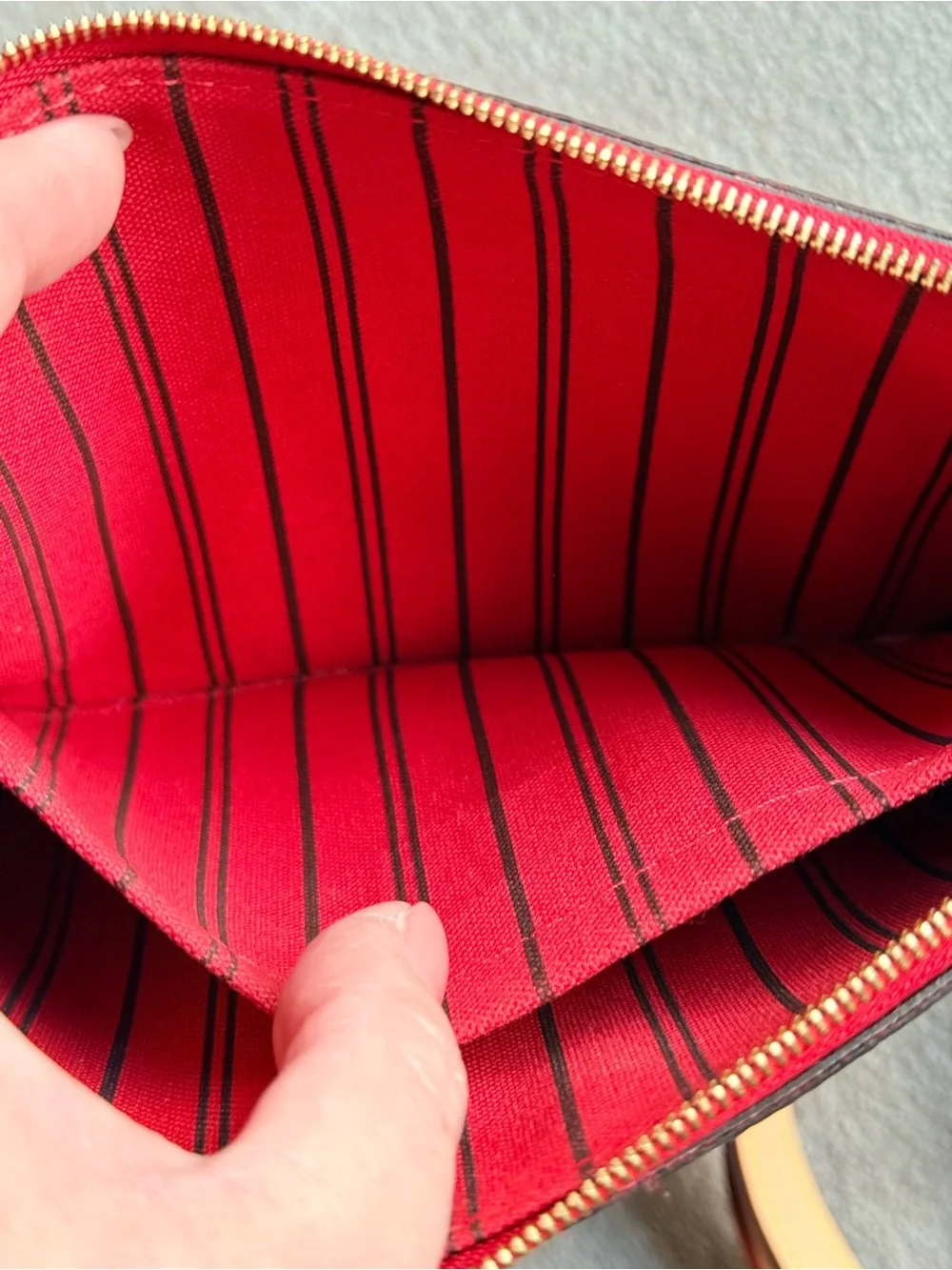 Louis Vuitton Monogram Neverfull Pouch in Brown with Red Trim Authentic